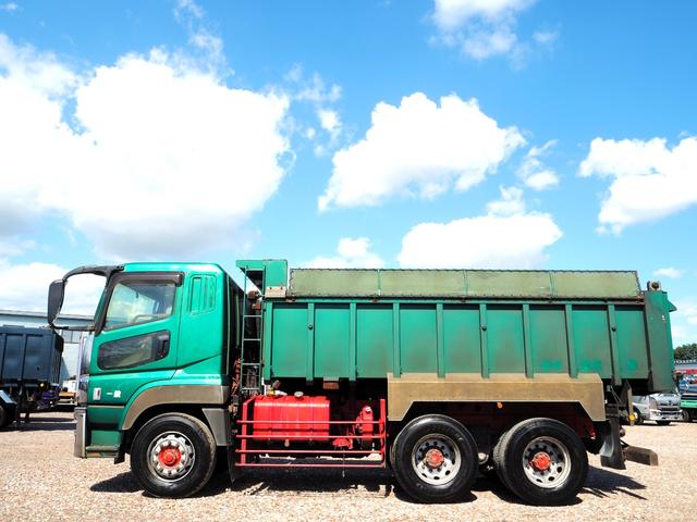 スーパーグレート 　２デフ　末広自動車工業製（極東製）　ＤＤ１０－７６１　深ダンプ　１１立米　電動コボレーン　ベッド付き　リーフサス　７速ＭＴ　ターボ３８０馬力　デフロック　坂道発進補助装置　ＨＩＤ　ＥＴＣ　積載８．７ｔ（3枚目）