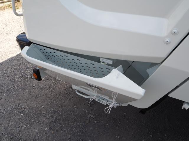 ファイター 　未使用　新明和　ＧＴ１０４－５７３４Ｐ　塵芥車／パッカー車　プレス式　ダンボール／ペーパー仕様　容積１０．２立米　連続スイッチ　汚水タンク　ターボ２２０馬力　積載１．２５ｔ　６速ＭＴ　バックモニター（27枚目）