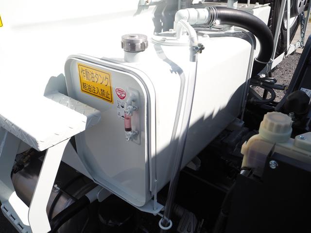 ファイター 　未使用　新明和　ＧＴ１０４－５７３４Ｐ　塵芥車／パッカー車　プレス式　ダンボール／ペーパー仕様　容積１０．２立米　連続スイッチ　汚水タンク　ターボ２２０馬力　積載１．２５ｔ　６速ＭＴ　バックモニター（45枚目）