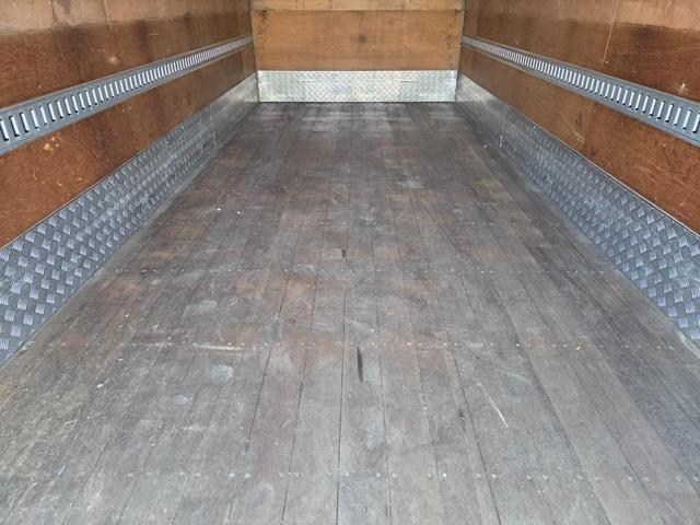 エルフトラック ディーラーにてエンジン載替済み ワイド超ロング アルミバン 日本フルハーフ コンビゲート(上蓋+跳ね上げパワーゲート) 昇降能力1000kg 庫内有線リモコン付 ラッシング2段 スムーサー(2ペダル)(23枚目)