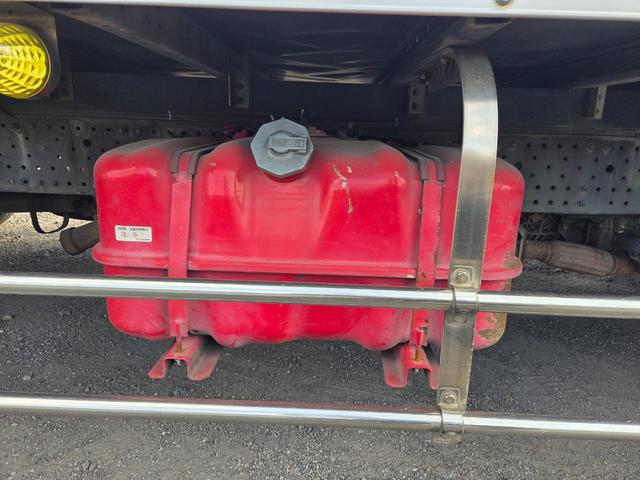 エルフトラック ディーラーにてエンジン載替済み ワイド超ロング アルミバン 日本フルハーフ コンビゲート(上蓋+跳ね上げパワーゲート) 昇降能力1000kg 庫内有線リモコン付 ラッシング2段 スムーサー(2ペダル)(35枚目)