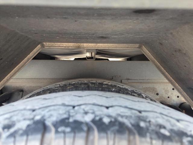 エルフトラック ディーラーにてエンジン載替済み ワイド超ロング アルミバン 日本フルハーフ コンビゲート(上蓋+跳ね上げパワーゲート) 昇降能力1000kg 庫内有線リモコン付 ラッシング2段 スムーサー(2ペダル)(39枚目)