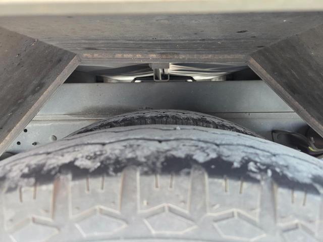 エルフトラック ディーラーにてエンジン載替済み ワイド超ロング アルミバン 日本フルハーフ コンビゲート(上蓋+跳ね上げパワーゲート) 昇降能力1000kg 庫内有線リモコン付 ラッシング2段 スムーサー(2ペダル)(47枚目)