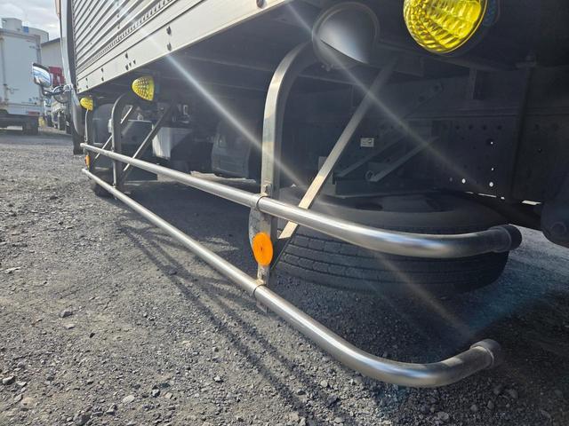 エルフトラック ディーラーにてエンジン載替済み ワイド超ロング アルミバン 日本フルハーフ コンビゲート(上蓋+跳ね上げパワーゲート) 昇降能力1000kg 庫内有線リモコン付 ラッシング2段 スムーサー(2ペダル)(48枚目)