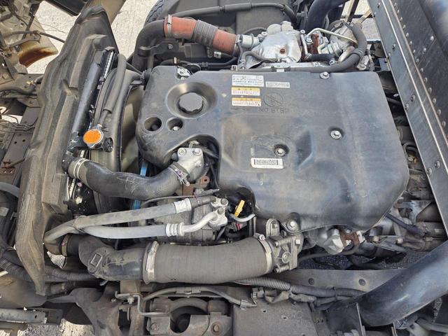 エルフトラック ディーラーにてエンジン載替済み ワイド超ロング アルミバン 日本フルハーフ コンビゲート(上蓋+跳ね上げパワーゲート) 昇降能力1000kg 庫内有線リモコン付 ラッシング2段 スムーサー(2ペダル)(57枚目)