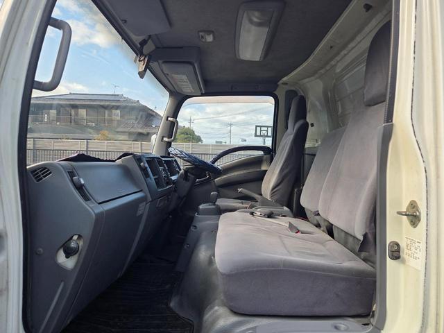 エルフトラック ディーラーにてエンジン載替済み ワイド超ロング アルミバン 日本フルハーフ コンビゲート(上蓋+跳ね上げパワーゲート) 昇降能力1000kg 庫内有線リモコン付 ラッシング2段 スムーサー(2ペダル)(66枚目)