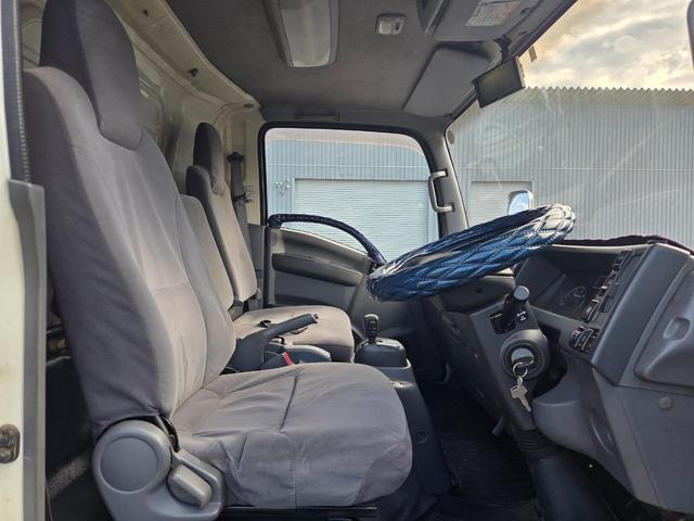 エルフトラック ディーラーにてエンジン載替済み ワイド超ロング アルミバン 日本フルハーフ コンビゲート(上蓋+跳ね上げパワーゲート) 昇降能力1000kg 庫内有線リモコン付 ラッシング2段 スムーサー(2ペダル)(67枚目)