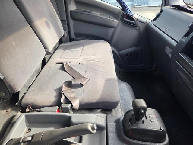 エルフトラック ディーラーにてエンジン載替済み ワイド超ロング アルミバン 日本フルハーフ コンビゲート(上蓋+跳ね上げパワーゲート) 昇降能力1000kg 庫内有線リモコン付 ラッシング2段 スムーサー(2ペダル)(73枚目)