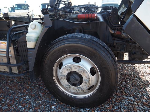 キャンター 　ワイド幅　新明和製　ＳＤ４－３０　ローダーダンプ／ダンプローダー　手動コボレーン　三方開　ターボ　積載３．５５ｔ　５速ＭＴ　坂道発進補助装置（32枚目）