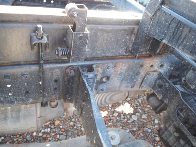 キャンター 　ワイド幅　新明和製　ＳＤ４－３０　ローダーダンプ／ダンプローダー　手動コボレーン　三方開　ターボ　積載３．５５ｔ　５速ＭＴ　坂道発進補助装置（41枚目）