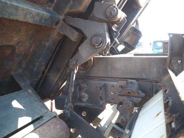 キャンター 　ワイド幅　新明和製　ＳＤ４－３０　ローダーダンプ／ダンプローダー　手動コボレーン　三方開　ターボ　積載３．５５ｔ　５速ＭＴ　坂道発進補助装置（49枚目）