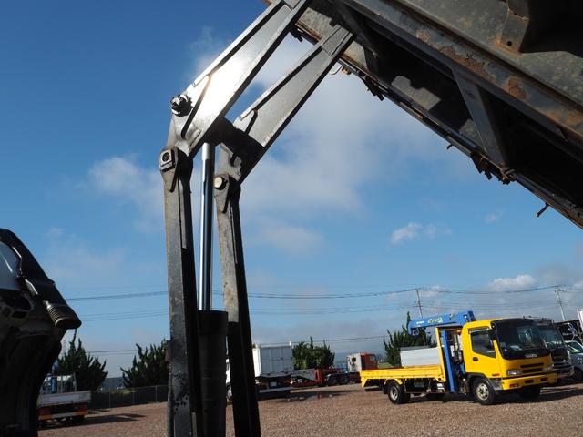 キャンター 　ワイド幅　新明和製　ＳＤ４－３０　ローダーダンプ／ダンプローダー　手動コボレーン　三方開　ターボ　積載３．５５ｔ　５速ＭＴ　坂道発進補助装置（52枚目）