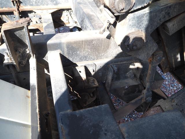 キャンター 　ワイド幅　新明和製　ＳＤ４－３０　ローダーダンプ／ダンプローダー　手動コボレーン　三方開　ターボ　積載３．５５ｔ　５速ＭＴ　坂道発進補助装置（56枚目）