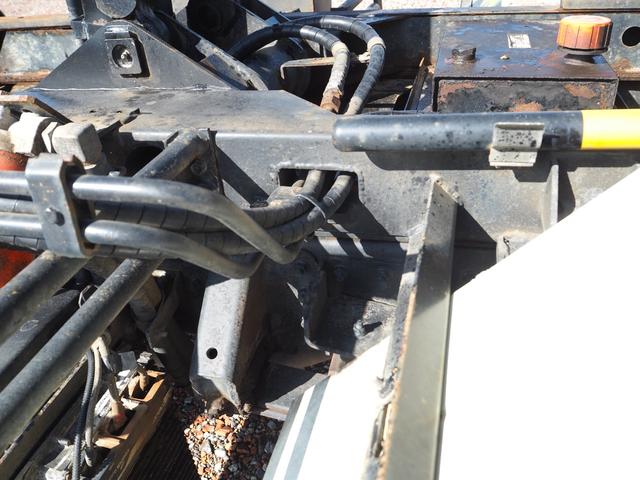 キャンター 　ワイド幅　新明和製　ＳＤ４－３０　ローダーダンプ／ダンプローダー　手動コボレーン　三方開　ターボ　積載３．５５ｔ　５速ＭＴ　坂道発進補助装置（58枚目）