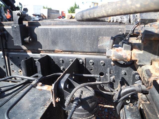 キャンター 　ワイド幅　新明和製　ＳＤ４－３０　ローダーダンプ／ダンプローダー　手動コボレーン　三方開　ターボ　積載３．５５ｔ　５速ＭＴ　坂道発進補助装置（61枚目）