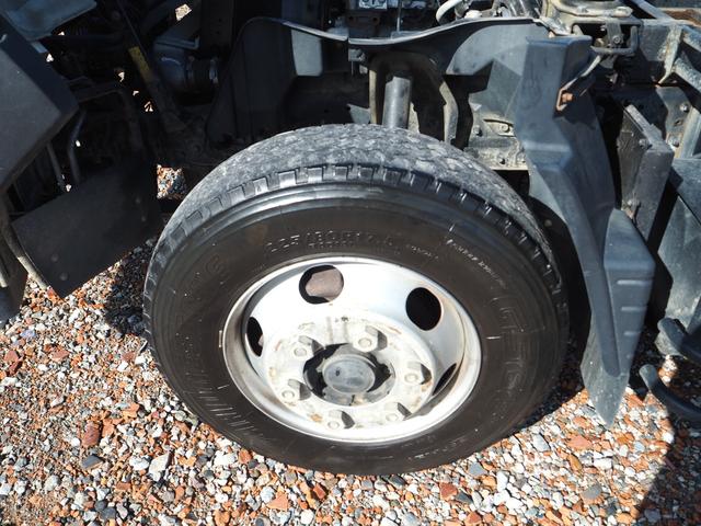 キャンター 　ワイド幅　新明和製　ＳＤ４－３０　ローダーダンプ／ダンプローダー　手動コボレーン　三方開　ターボ　積載３．５５ｔ　５速ＭＴ　坂道発進補助装置（63枚目）