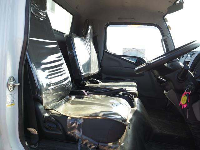 キャンター 　ワイド幅　新明和製　ＳＤ４－３０　ローダーダンプ／ダンプローダー　手動コボレーン　三方開　ターボ　積載３．５５ｔ　５速ＭＴ　坂道発進補助装置（69枚目）