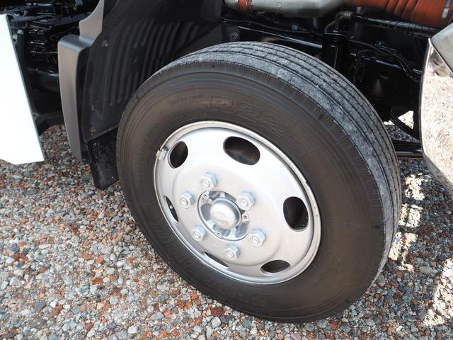 ヒノレンジャー 外装仕上げ済み 増トン 中型6t GVW11t未満 中型免許対応(8t限定を除く) 新明和 DR4-01S ダンプ 電動コボレーン ターボ225馬力 積載4.65t 6速MT ベッド付 ブレーキロック(19枚目)