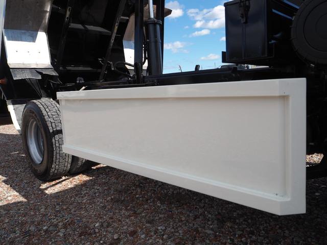 ヒノレンジャー 外装仕上げ済み 増トン 中型6t GVW11t未満 中型免許対応(8t限定を除く) 新明和 DR4-01S ダンプ 電動コボレーン ターボ225馬力 積載4.65t 6速MT ベッド付 ブレーキロック(21枚目)