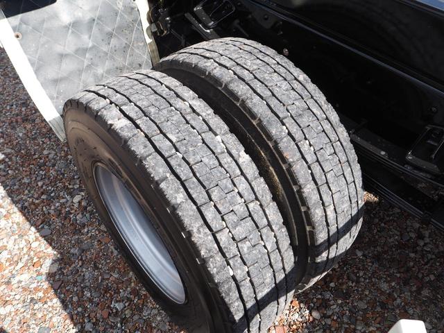 ヒノレンジャー 外装仕上げ済み 増トン 中型6t GVW11t未満 中型免許対応(8t限定を除く) 新明和 DR4-01S ダンプ 電動コボレーン ターボ225馬力 積載4.65t 6速MT ベッド付 ブレーキロック(32枚目)