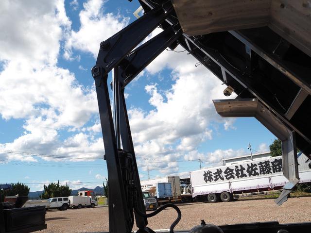 ヒノレンジャー 外装仕上げ済み 増トン 中型6t GVW11t未満 中型免許対応(8t限定を除く) 新明和 DR4-01S ダンプ 電動コボレーン ターボ225馬力 積載4.65t 6速MT ベッド付 ブレーキロック(44枚目)