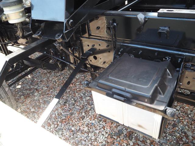 ヒノレンジャー 外装仕上げ済み 増トン 中型6t GVW11t未満 中型免許対応(8t限定を除く) 新明和 DR4-01S ダンプ 電動コボレーン ターボ225馬力 積載4.65t 6速MT ベッド付 ブレーキロック(50枚目)