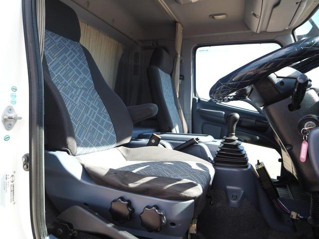 ヒノレンジャー 外装仕上げ済み 増トン 中型6t GVW11t未満 中型免許対応(8t限定を除く) 新明和 DR4-01S ダンプ 電動コボレーン ターボ225馬力 積載4.65t 6速MT ベッド付 ブレーキロック(64枚目)