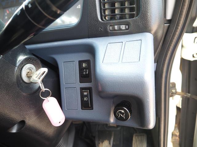 ヒノレンジャー 外装仕上げ済み 増トン 中型6t GVW11t未満 中型免許対応(8t限定を除く) 新明和 DR4-01S ダンプ 電動コボレーン ターボ225馬力 積載4.65t 6速MT ベッド付 ブレーキロック(74枚目)