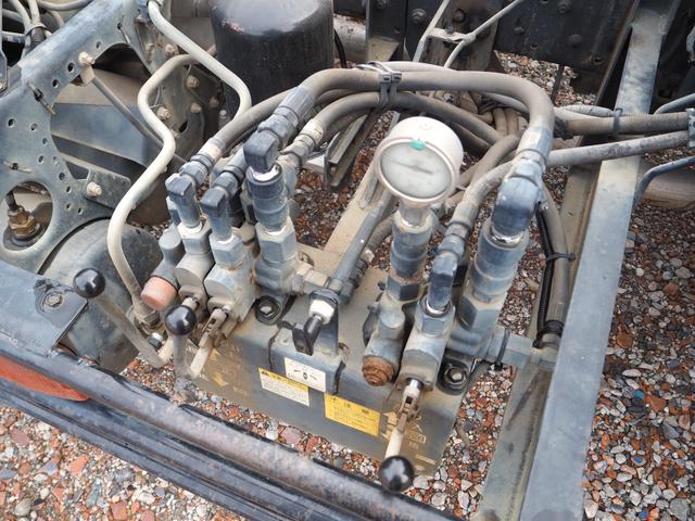 ファイター 増々トン 2デフ 20tベース ショートボディ ワイド幅 重機回送車 セーフティーローダー 花見台製 SF200MA スライドボディ ウインチ ラジコン付 ターボ270馬力 積載11.5t デフロック(15枚目)