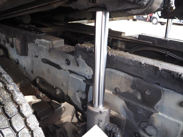 ファイター 増々トン 2デフ 20tベース ショートボディ ワイド幅 重機回送車 セーフティーローダー 花見台製 SF200MA スライドボディ ウインチ ラジコン付 ターボ270馬力 積載11.5t デフロック(21枚目)