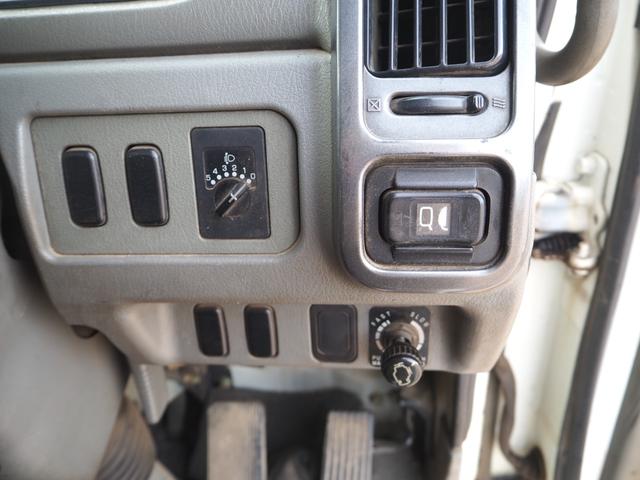 ファイター 増々トン 2デフ 20tベース ショートボディ ワイド幅 重機回送車 セーフティーローダー 花見台製 SF200MA スライドボディ ウインチ ラジコン付 ターボ270馬力 積載11.5t デフロック(74枚目)