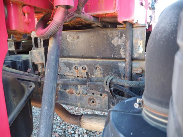 タイタントラック ワイド幅 セミロングボディ 古河ユニック URU294RKK 4段クレーン フックイン 差し違いアウトリガー 2.93t吊 ラジコン 上物同年 平ボディ 床鉄板張り ターボ160馬力 積載3.5t(39枚目)