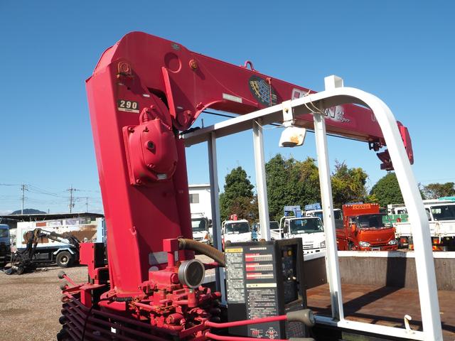 タイタントラック ワイド幅 セミロングボディ 古河ユニック URU294RKK 4段クレーン フックイン 差し違いアウトリガー 2.93t吊 ラジコン 上物同年 平ボディ 床鉄板張り ターボ160馬力 積載3.5t(57枚目)