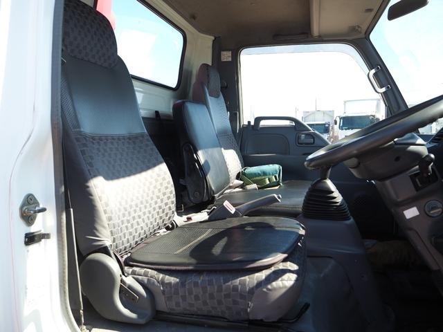 タイタントラック ワイド幅 セミロングボディ 古河ユニック URU294RKK 4段クレーン フックイン 差し違いアウトリガー 2.93t吊 ラジコン 上物同年 平ボディ 床鉄板張り ターボ160馬力 積載3.5t(62枚目)