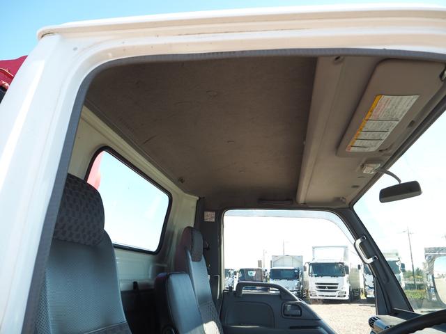 タイタントラック ワイド幅 セミロングボディ 古河ユニック URU294RKK 4段クレーン フックイン 差し違いアウトリガー 2.93t吊 ラジコン 上物同年 平ボディ 床鉄板張り ターボ160馬力 積載3.5t(64枚目)