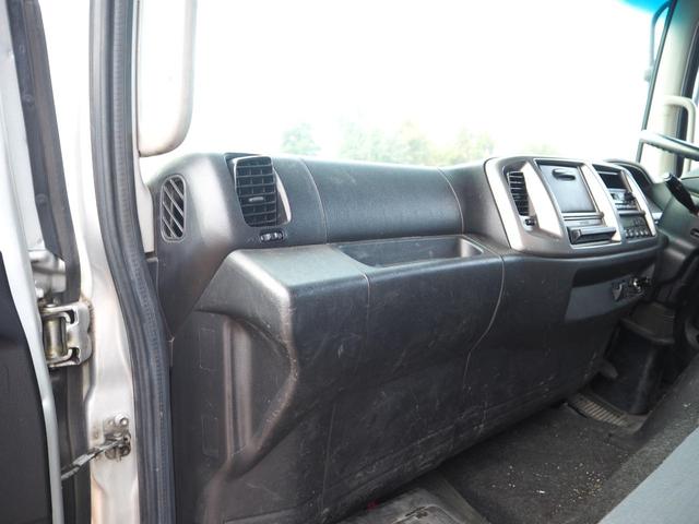 ヒノレンジャー 　標準幅　古河ユニック　ＵＲＵ３４４ＲＫＫ　４段クレーン　フックイン　２．９３ｔ吊　ラジコン付　上物同年　平ボディ　三方開　内フック（丸環）　軽々ゲート　ターボ２１０馬力　ベッド付　積載２．６ｔ　ＨＩＤ（61枚目）