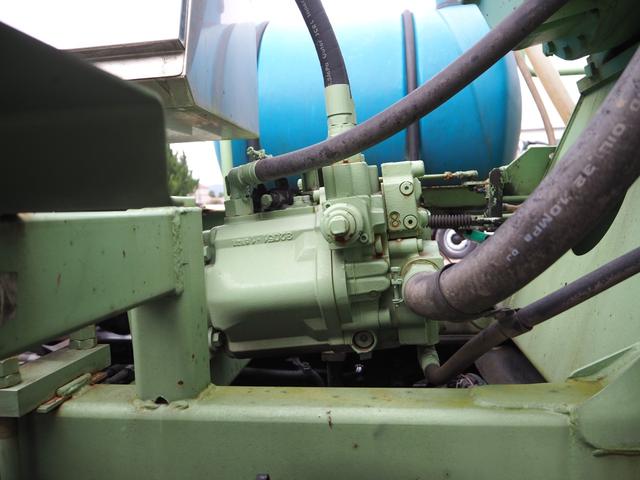 プロフィア 2デフ カヤバ MR4450 コンクリートミキサー車/生コン車 M44 ドラム容量8.7立米 混合容量4.4立米 電動スランプガード/ホッパーカバー 補助シュート ターボ 積載9.95t 7速MT(54枚目)