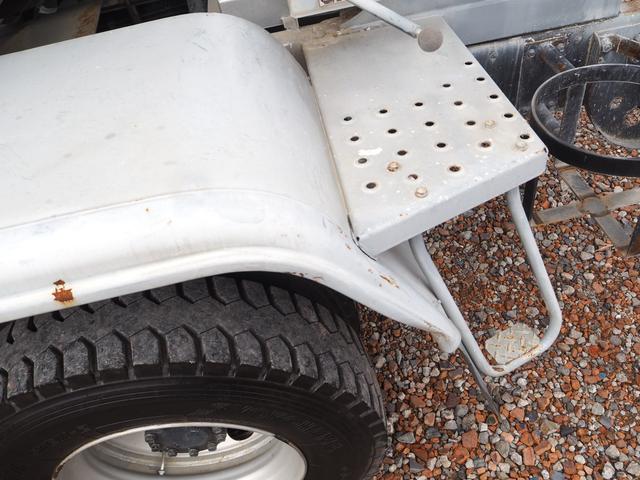 ヒノレンジャー カヤバ MR1640 コンクリートミキサー車/生コン車 M16 ドラム容量3.2.立米 混合容量1.6立米 ターボ210馬力 積載3.78t 6速MT ブレーキロック 坂道発進補助装置 HID(32枚目)