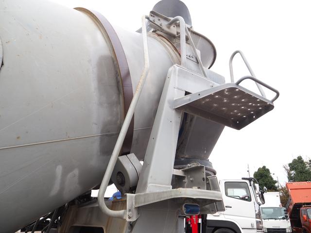 ヒノレンジャー カヤバ MR1640 コンクリートミキサー車/生コン車 M16 ドラム容量3.2.立米 混合容量1.6立米 ターボ210馬力 積載3.78t 6速MT ブレーキロック 坂道発進補助装置 HID(33枚目)