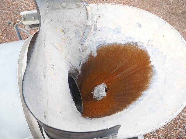 ヒノレンジャー カヤバ MR1640 コンクリートミキサー車/生コン車 M16 ドラム容量3.2.立米 混合容量1.6立米 ターボ210馬力 積載3.78t 6速MT ブレーキロック 坂道発進補助装置 HID(46枚目)