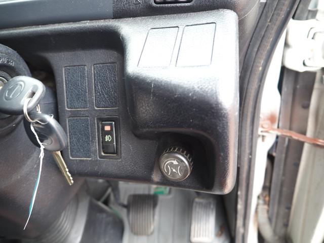 ヒノレンジャー カヤバ MR1640 コンクリートミキサー車/生コン車 M16 ドラム容量3.2.立米 混合容量1.6立米 ターボ210馬力 積載3.78t 6速MT ブレーキロック 坂道発進補助装置 HID(58枚目)