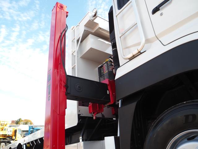 スーパーグレート 全塗装 3軸高床 2デフ 重機回送車 セルフクレーン 一組ボディ 古河ユニック 5段クレーン ハイジャッキ ラジコン 上物同年 ウインチ(ラジコン付) スロープハンガー ショートボディ 420馬力(12枚目)