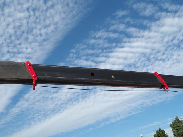 スーパーグレート 全塗装 3軸高床 2デフ 重機回送車 セルフクレーン 一組ボディ 古河ユニック 5段クレーン ハイジャッキ ラジコン 上物同年 ウインチ(ラジコン付) スロープハンガー ショートボディ 420馬力(23枚目)