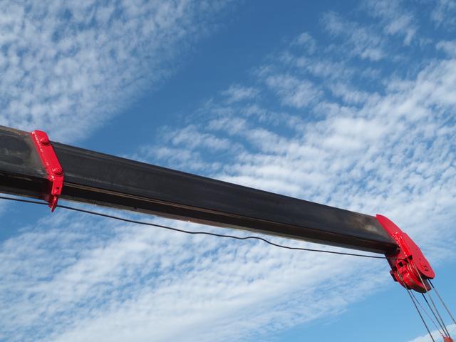 スーパーグレート 全塗装 3軸高床 2デフ 重機回送車 セルフクレーン 一組ボディ 古河ユニック 5段クレーン ハイジャッキ ラジコン 上物同年 ウインチ(ラジコン付) スロープハンガー ショートボディ 420馬力(24枚目)