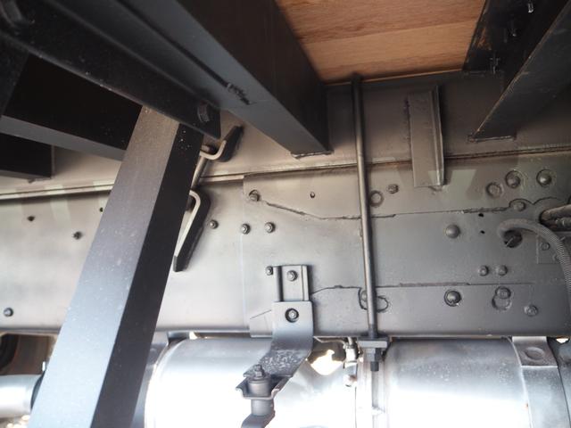 スーパーグレート 全塗装 3軸高床 2デフ 重機回送車 セルフクレーン 一組ボディ 古河ユニック 5段クレーン ハイジャッキ ラジコン 上物同年 ウインチ(ラジコン付) スロープハンガー ショートボディ 420馬力(30枚目)