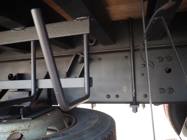 スーパーグレート 全塗装 3軸高床 2デフ 重機回送車 セルフクレーン 一組ボディ 古河ユニック 5段クレーン ハイジャッキ ラジコン 上物同年 ウインチ(ラジコン付) スロープハンガー ショートボディ 420馬力(36枚目)