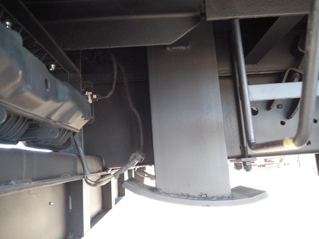 スーパーグレート 全塗装 3軸高床 2デフ 重機回送車 セルフクレーン 一組ボディ 古河ユニック 5段クレーン ハイジャッキ ラジコン 上物同年 ウインチ(ラジコン付) スロープハンガー ショートボディ 420馬力(39枚目)