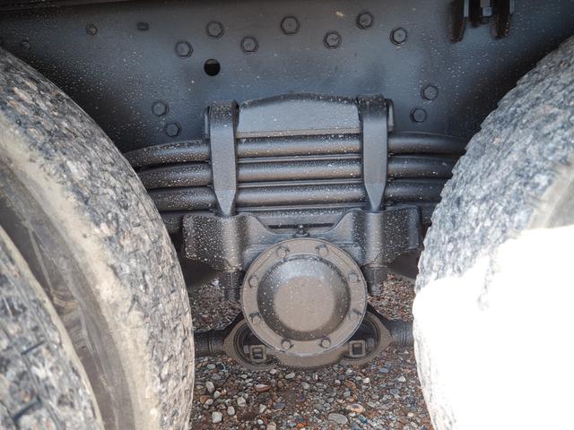 スーパーグレート 全塗装 3軸高床 2デフ 重機回送車 セルフクレーン 一組ボディ 古河ユニック 5段クレーン ハイジャッキ ラジコン 上物同年 ウインチ(ラジコン付) スロープハンガー ショートボディ 420馬力(45枚目)