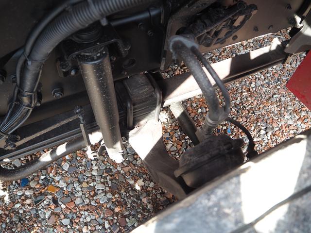 スーパーグレート 全塗装 3軸高床 2デフ 重機回送車 セルフクレーン 一組ボディ 古河ユニック 5段クレーン ハイジャッキ ラジコン 上物同年 ウインチ(ラジコン付) スロープハンガー ショートボディ 420馬力(54枚目)