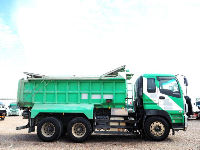 ギガ 3軸高床 2デフ 汚泥運搬車/タンク車 9.5立米 オールステンレスボディ 吐水口バルブ ホース挿入口ハッチ 水密ハンドルロック 新明和 BS天蓋ダンプ DR11-02SC 積載9.35t リーフサス(6枚目)